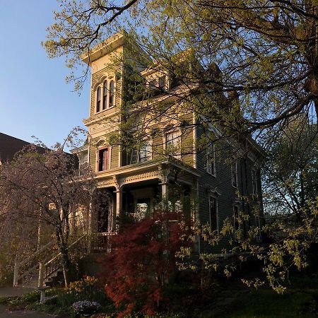 Hudson City Bed And Breakfast 외부 사진